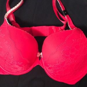 Victoria’s Secret padded Perfect  Bra 38D NWT